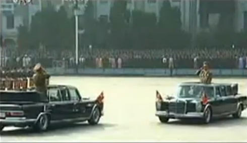 Chiếc Mercedes 600 Landaulet trong Quốc khánh lần thứ 65 của Triều Tiên.