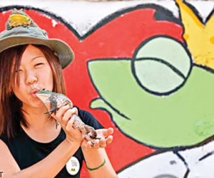 Bỏ đại học, lập nghiệp từ ếch