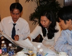 Thị trường bất động sản: Ngọt người mua, chua người bán 