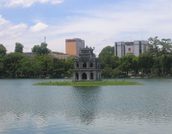 Siêu nghịch lý giá nhà đất Việt Nam