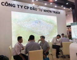 
                    Ngay 27/12/2014: Khai mac trien lam Vietbuild Home 2014                