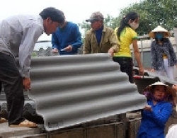Tấm lợp Xây dựng: Chọn giá rẻ hay an toàn? 