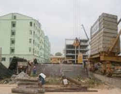 Nhà ở xã hội, “cầu cao, cung…ế“ 