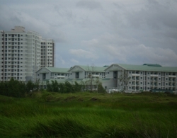 Nhà giá thấp... vẫn quá cao