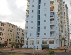 Khó mua nhà ở xã hội