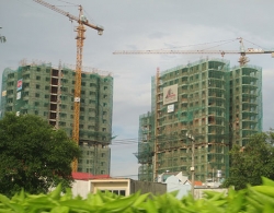 Mỏi mòn chờ nhà chung cư