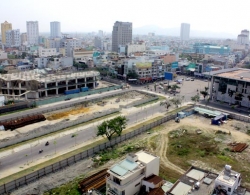 
                    Da Nang: “An tu” tren dau du an treo                