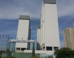 
                    Dai ha gia, khach hang van ngo lo du an Petro Landmark                