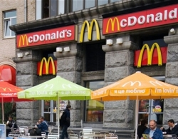 
                    Khong ai duoc loi khi kinh te Nga sup do                