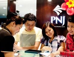 
                    Ty gia tu do len 21.500 dong, nhu cau mua vang tang tro lai                