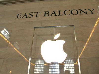 10 công ty nhiều tiền mặt nhất nước Mỹ làm gì với tiền?