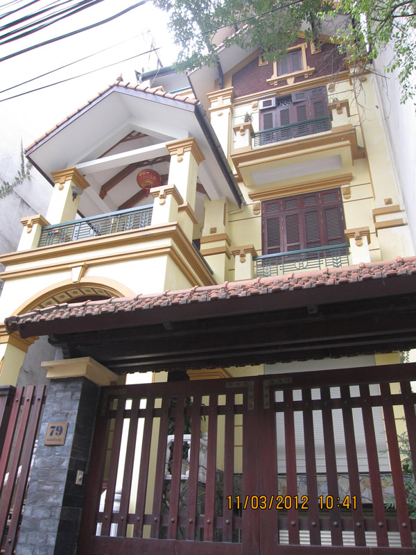 Chuyên gia Giản Tư Trung phân biệt doanh nhân, trọc phú, con buôn