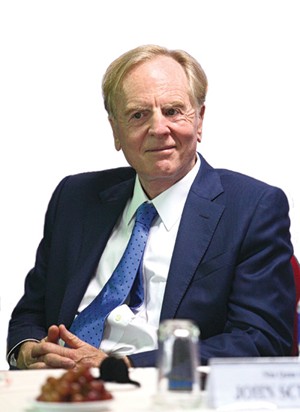 Ông John Sulley - Cựu CEO của Pepsi và Apple: