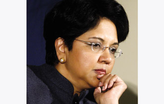 Sức ép trên chiếc ghế cao nhất PepsicCo của Indra Nooyi