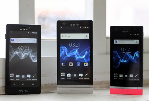 Bộ ba Sony Xperia 2012 so dáng