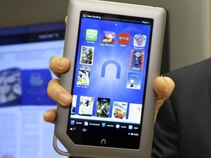 Trình làng Nook Tablet mới ngang giá Kindle Fire