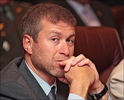 Roman Abramovich - Tỉ phú dầu mỏ cuồng nhiệt bóng đá