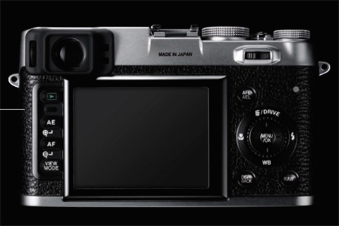 Fujifilm X100: Máy ảnh du lịch sử dụng cảm biến lớn