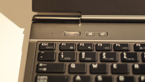 Ultrabook của Toshiba giá 32,3 triệu