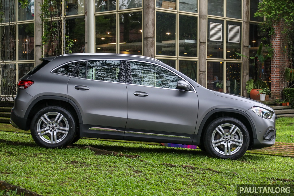 mercedes-benz-gla-2021-trinh-lang-2-phien-ban-moi-tai-malaysia