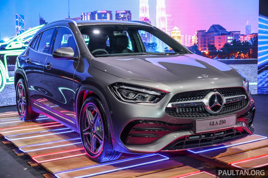 mercedes-benz-gla-2021-trinh-lang-2-phien-ban-moi-tai-malaysia