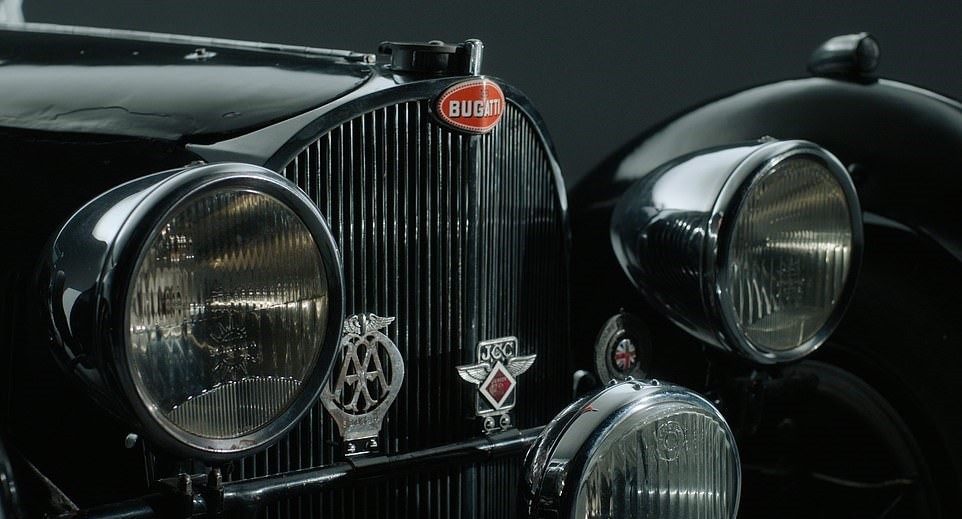 bugatti-type-57s-dulcie-1937-duoc-rao-ban-gia-9-5-trieu-usd