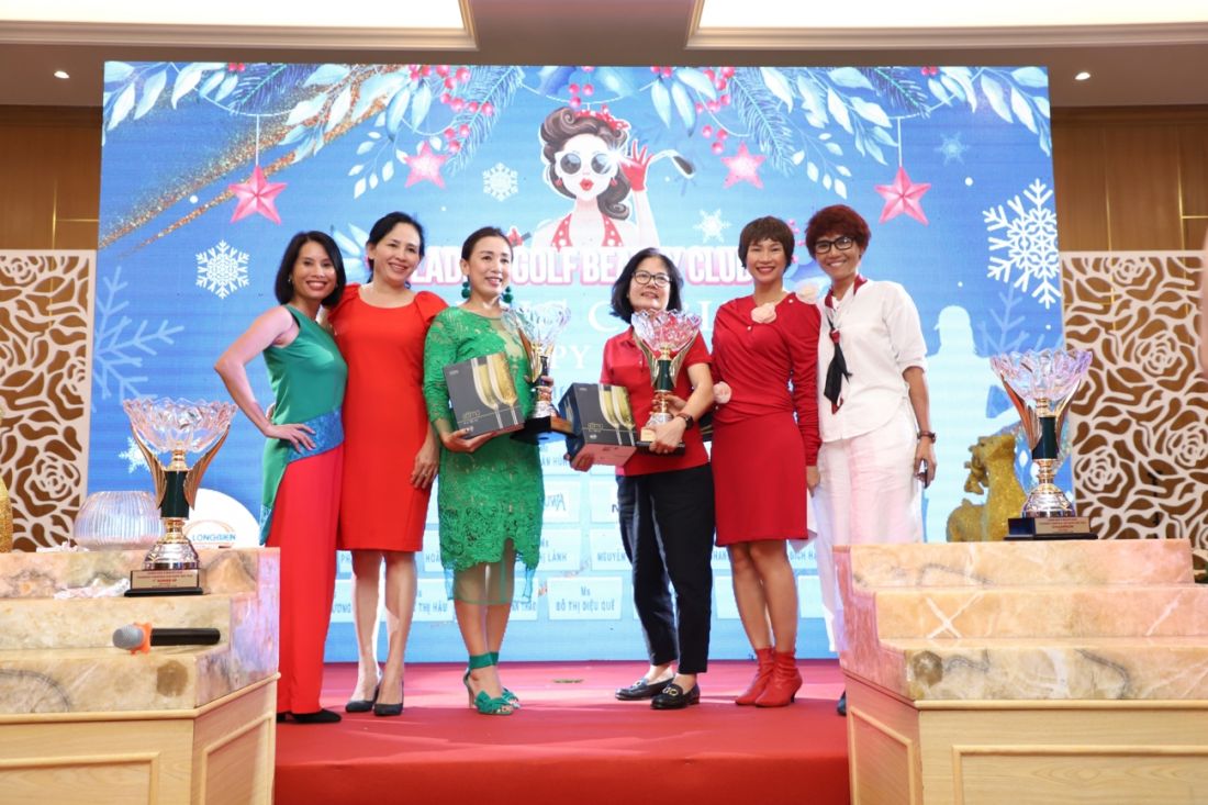 charming-christmas-buoi-outing-am-cung-cua-clb-ladies-golf-beauty-club