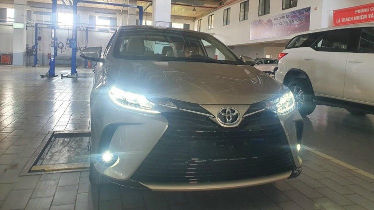 toyota-vios-2021-co-mat-tai-dai-ly-cho-ngay-ra-mat-tai-viet-nam-gia-ban-van-bi-an