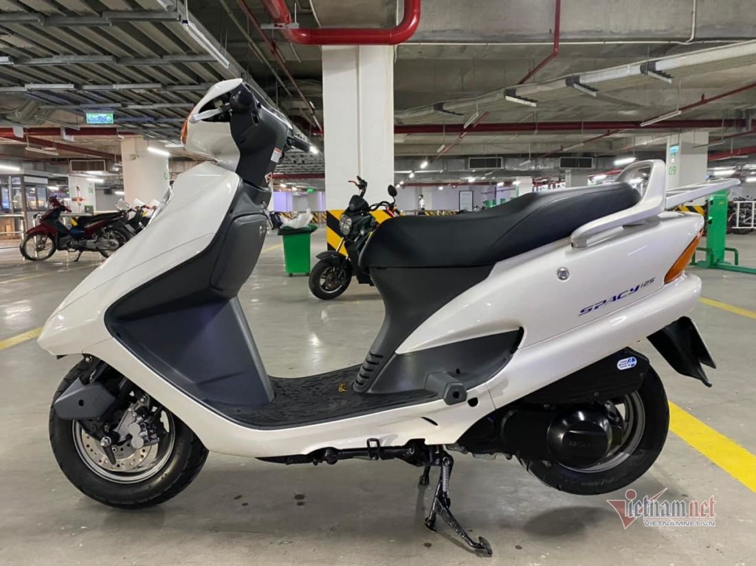 Xe tay ga Honda Spacy 11 năm tuổi giá 125 triệu ở Hà Nội