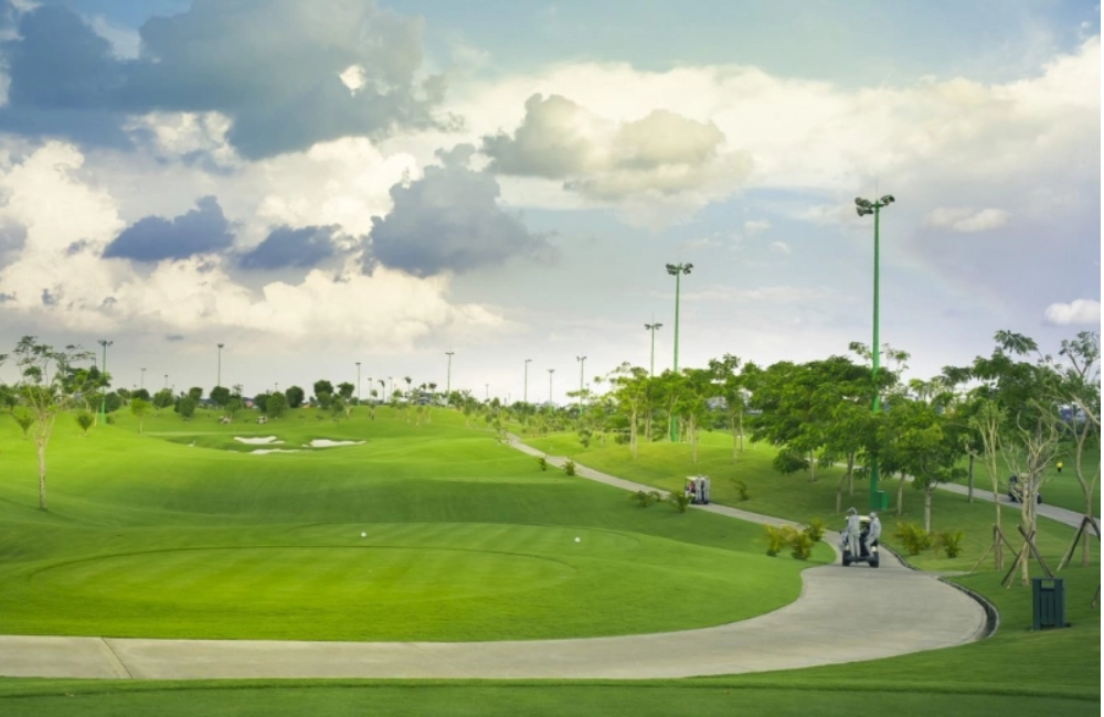 Những tiêu chí lựa chọn sân golf cần thiết cho golfer mới - CafeAuto.Vn