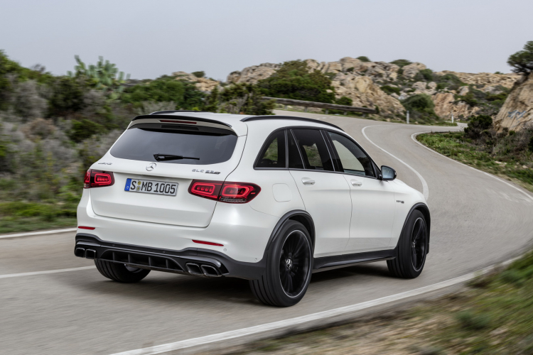 mercedes-amg-glc-63-s-trinh-lang-tai-my-doi-dau-porsche-macan-turbo-s