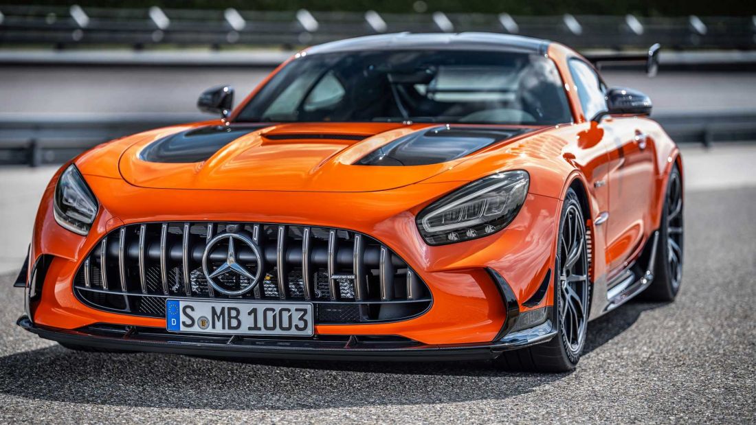 mercedes-amg-gt-black-series-chao-gia-hon-18-ty-dong-tai-viet-nam