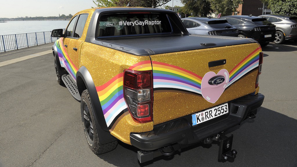 ford-ranger-raptor-co-them-phien-ban-danh-cho-cong-dong-lgbt