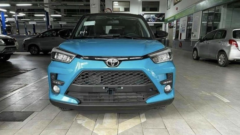 sau-tin-don-toyota-raize-xuat-hien-tai-ha-noi-gia-loanh-quanh-450-trieu-dong