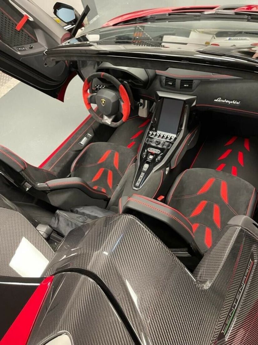 Lamborghini-Centenario-Roadster