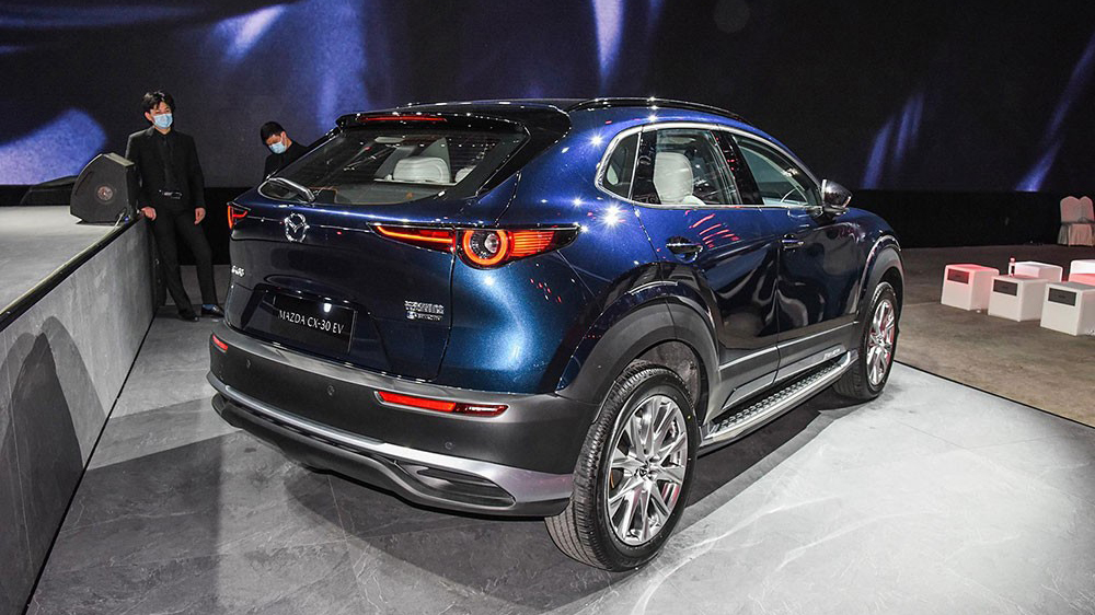 mazda-cx-30-co-them-ban-chay-dien-tai-trung-quoc-hong-ngay-ve-viet-nam