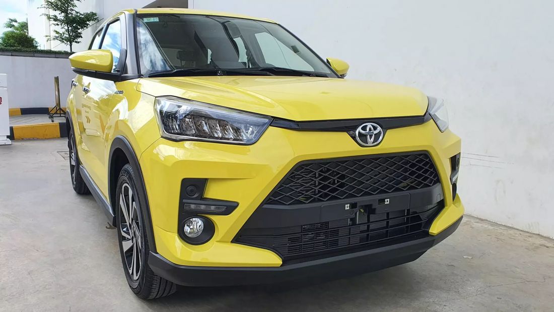 lo-hang-phien-ban-cao-cap-nhat-cua-toyota-raize-2022-gia-uoc-tinh-chua-toi-550-trieu-dong