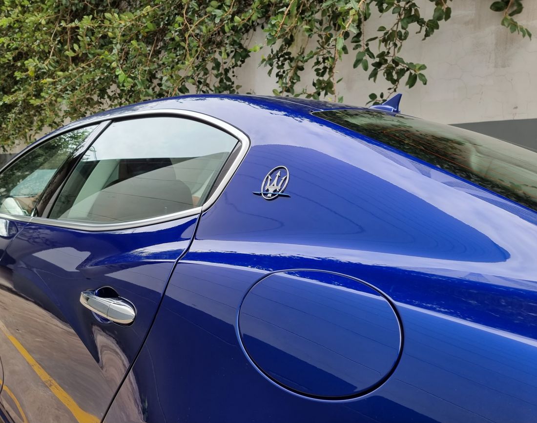 maserati-ghibli-hybrid-duoc-phan-phoi-chinh-hang-voi-gia-gan-6-ty-dong