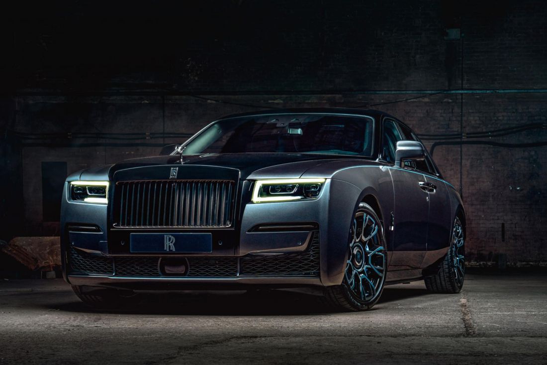 Rolls-Royce Ghost Black Badge 2022 là chiếc xe cực kỳ đáng chú ý với những tính năng nổi bật và thiết kế đậm chất thương hiệu. Hãy đến và chiêm ngưỡng hình ảnh của chiếc siêu xe này để cảm nhận sự thật sự bậc nhất của Rolls-Royce.