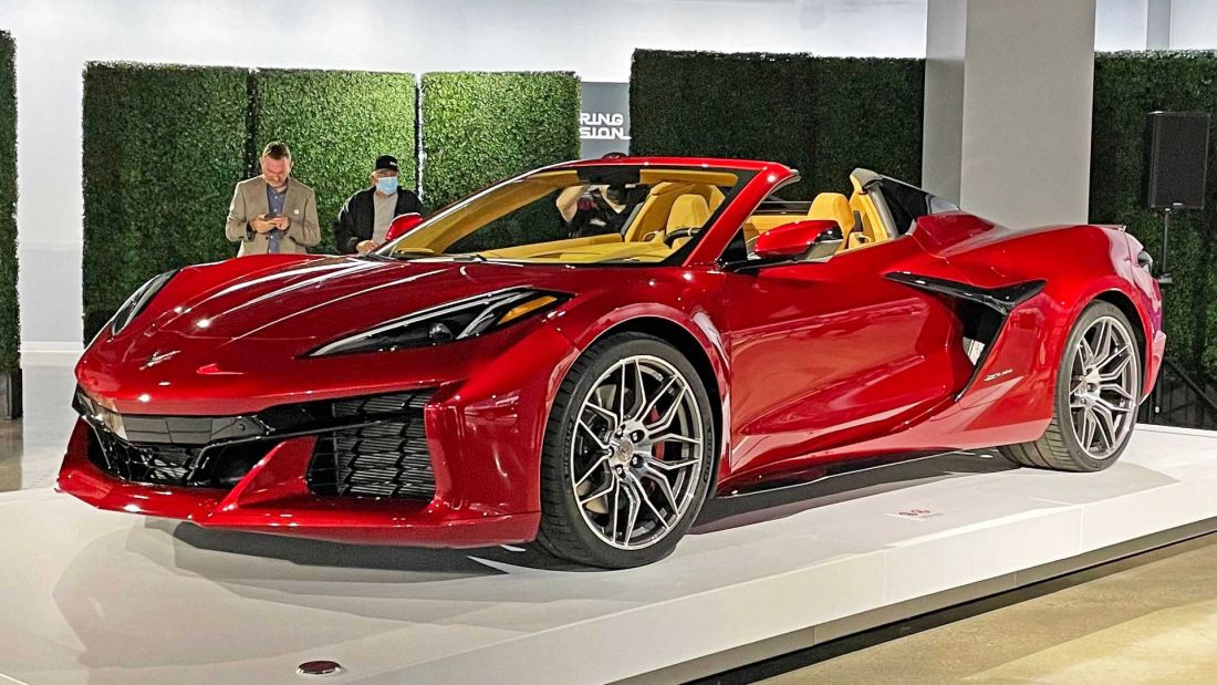 Chevrolet Corvette Z06 2023 đã ấn tượng giờ còn vi diệu hơn khi tiết lộ khả năng tăng tốc