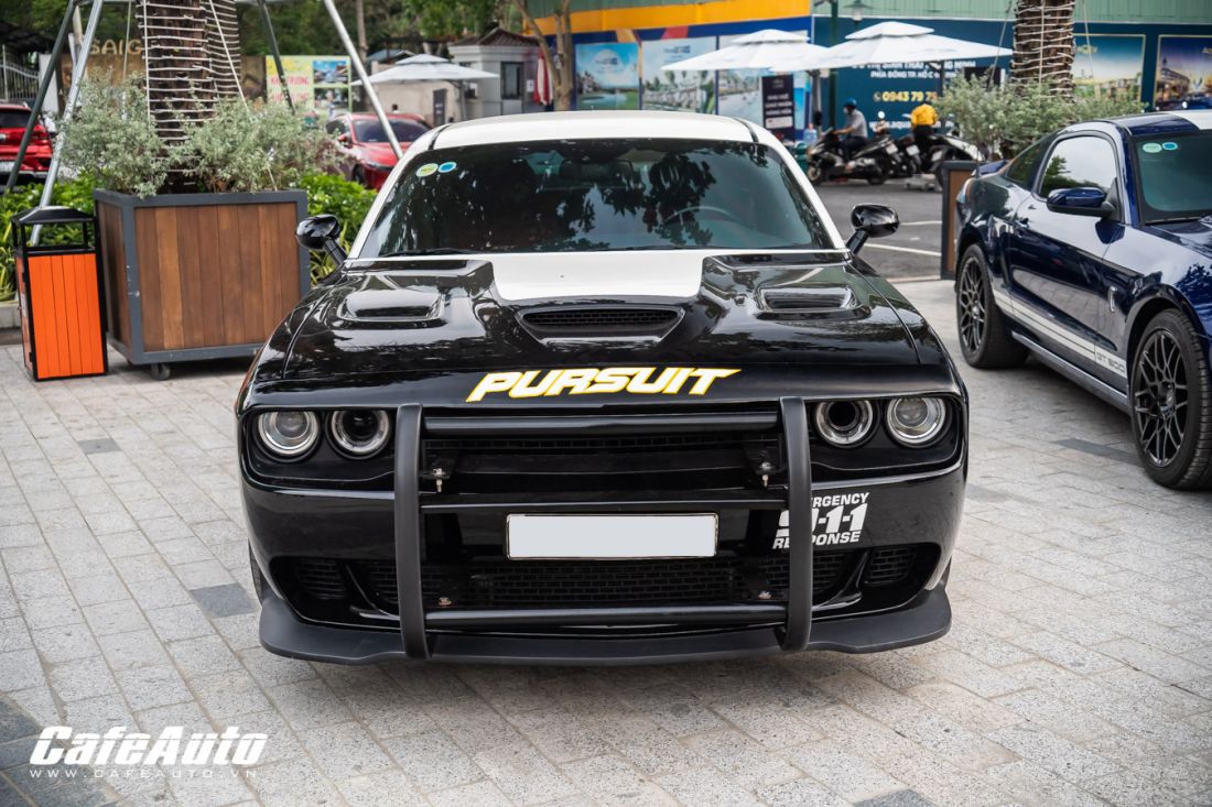 dodge-challenger-srt-hellcat-tai-xuat-voi-kieu-do-doc