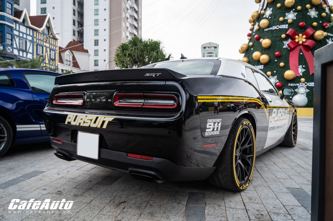 dodge-challenger-srt-hellcat-tai-xuat-voi-kieu-do-doc