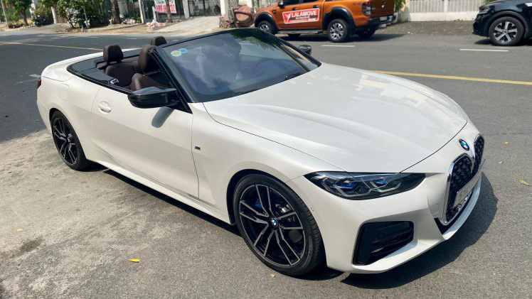 Chạy chưa được 1.000km, xe đời mới BMW 430i Convertible M Sport lên sàn xe cũ, rẻ hơn 100 triệu so với giá lăn bánh