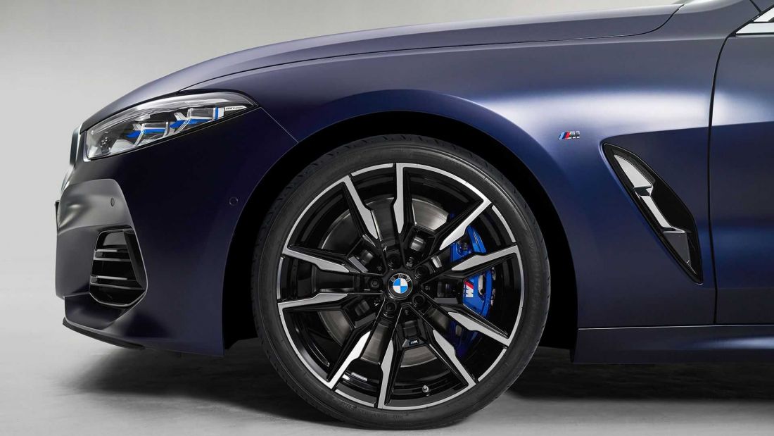 BMW ra mắt một số nâng cấp nhẹ cho 8 Series từ đời xe 2023