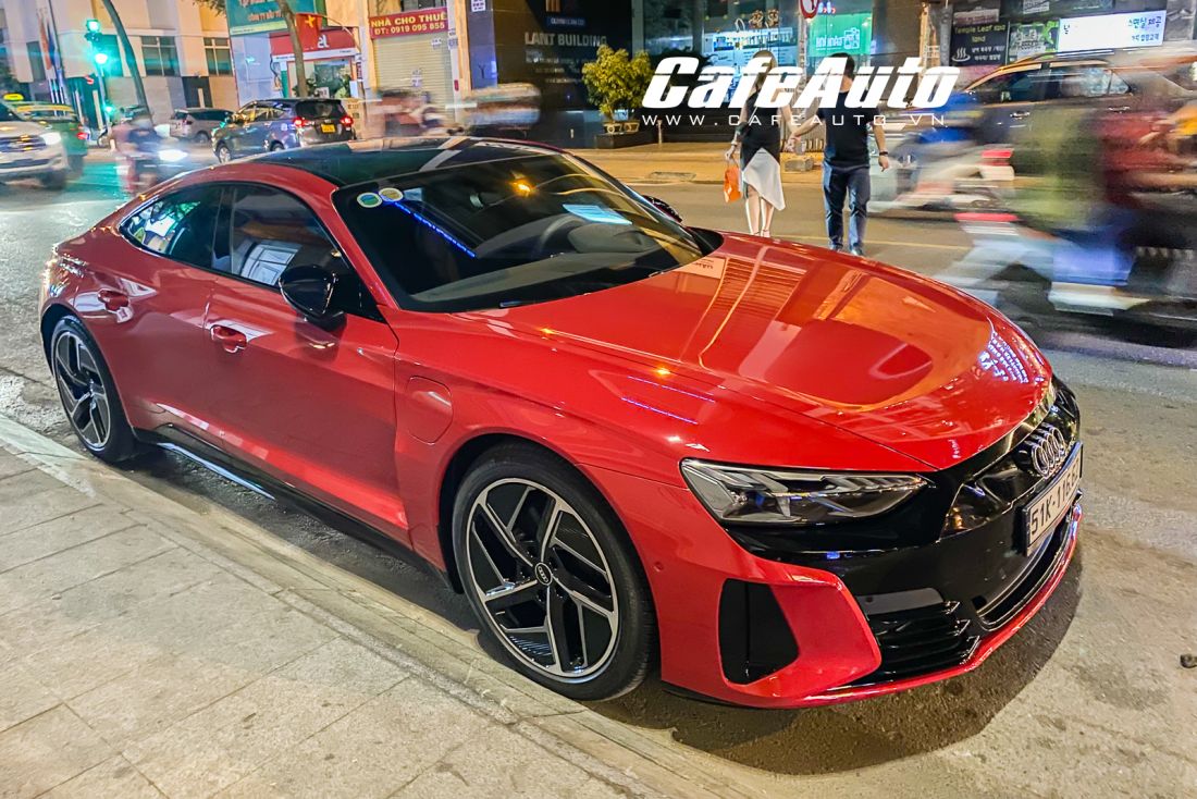 Audi e-tron GT đầu tiên về Việt Nam tìm được chủ nhân, có ngay biển số ‘song lộc’
