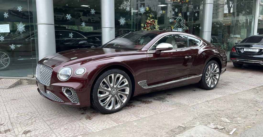 Cận cảnh Bentley Continental GT V8 Mulliner giá hơn 20 tỷ đầu tiên về Việt Nam