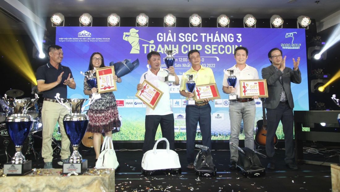 canh-tranh-quyet-liet-giua-cac-golfer-tai-giai-golf-sgc-tranh-cup-secoin