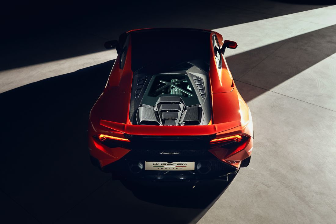 lamborghini-xuat-xuong-chiec-sieu-xe-huracan-thu-20-000