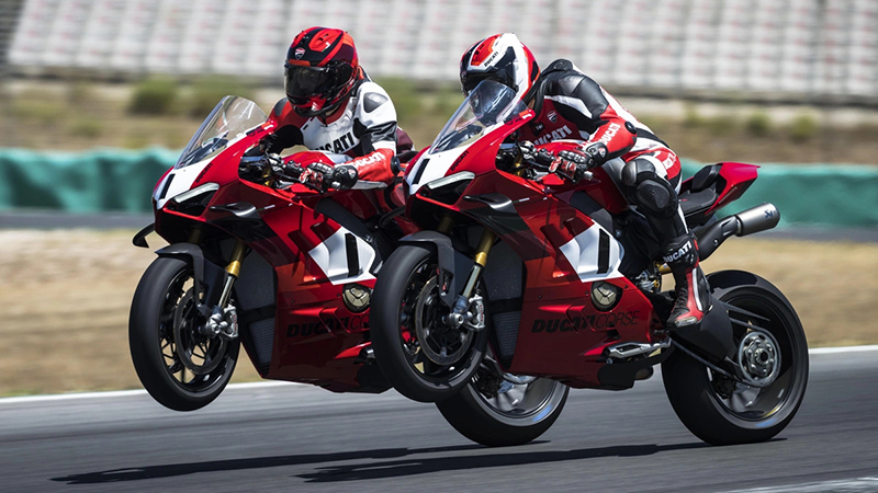 Ducati Panigale V4 R 2023 chiếc xe sinh ra để đi đua, về Việt Nam giá không dưới 1,2 tỷ đồng