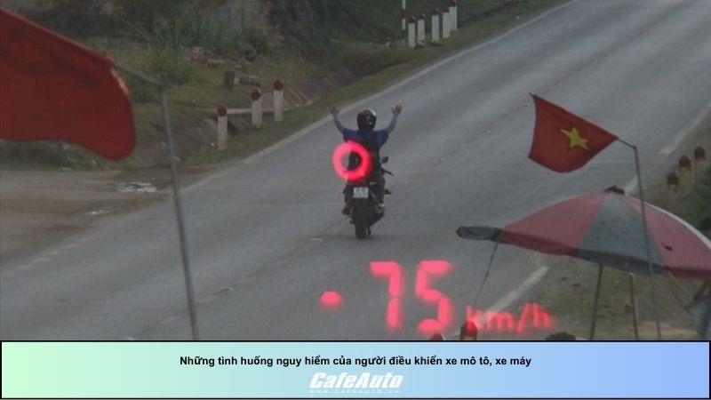 Những tình huống nguy hiểm của người điều khiển xe mô tô, xe máy